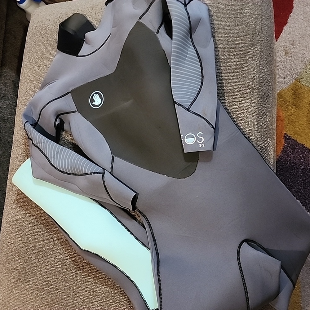 Bodyglove wetsuit 3mm size ladies 3/4